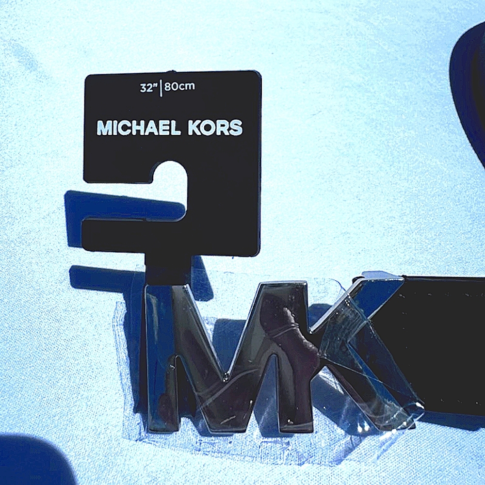 MICHAEL KORS NWT LEATHER NAVY/BLACK LOGO BELT